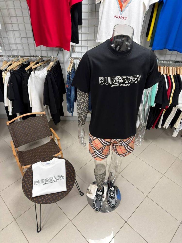 Burberry Black T-Shirt And Checkered Shorts Outfit image 3