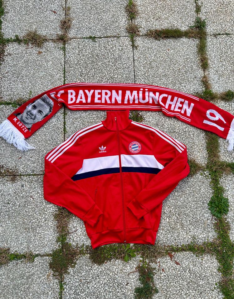 Adidas Originals Adidas Bayern München Track Jacket And Scarf Set product image