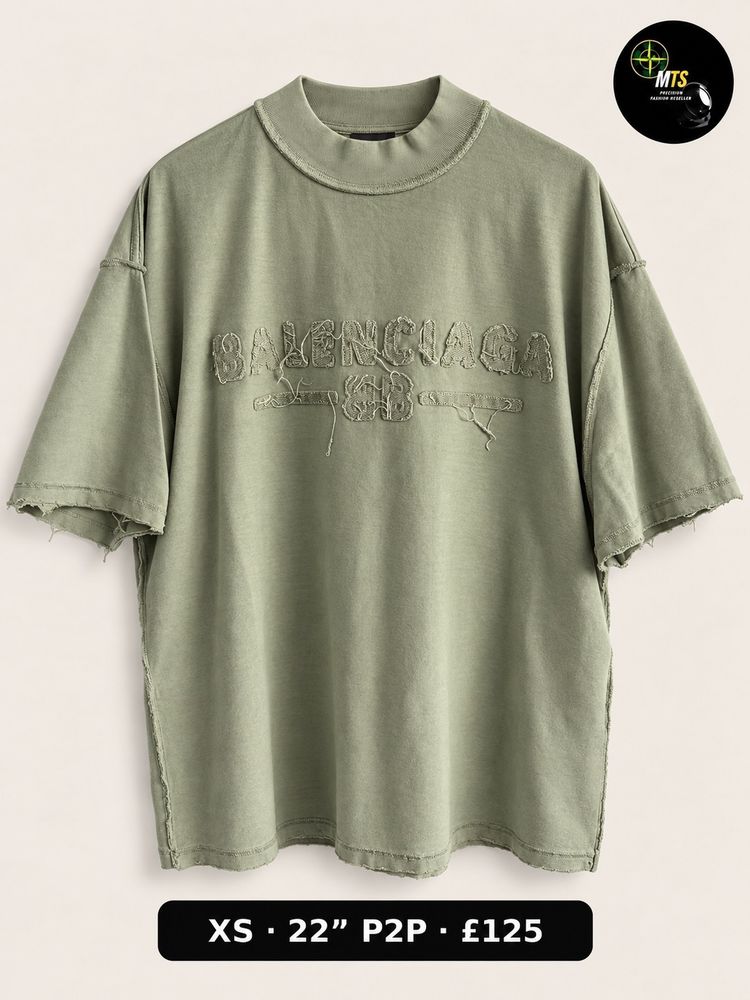 2521 Balenciaga Oversized T-Shirt 22.5” p2p image 1