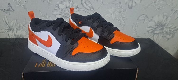 Jordan 1 Low Alt (Ps) UK 2.5 EUR 35 image 1