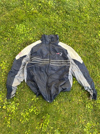 NFL New England Patriots windbreaker jacket