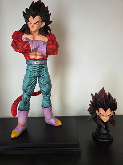 Vegeta ssj4