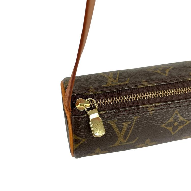 Pre-Loved Louis Vuitton Mini Pochette Papillon Monogram Canvas Bag imagen 2