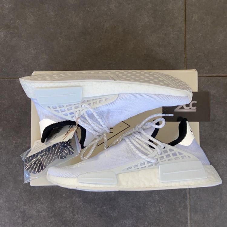 - Adidas NMD Hu Pharrell Extra Eye White so clean (Human Race)
