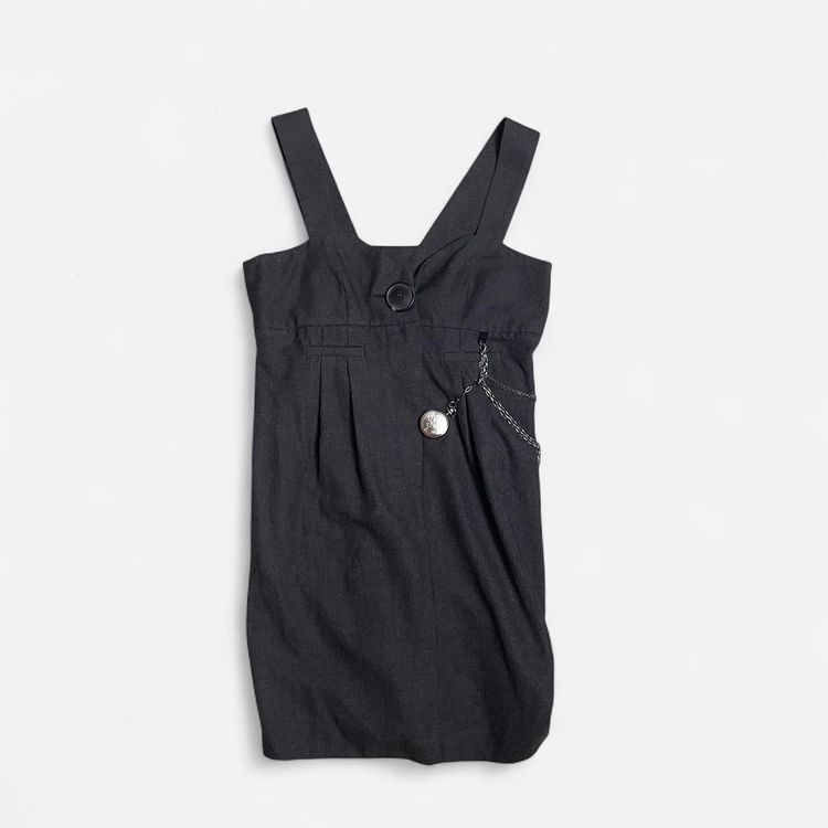 Black Sleeveless Dress With Chain Accessory