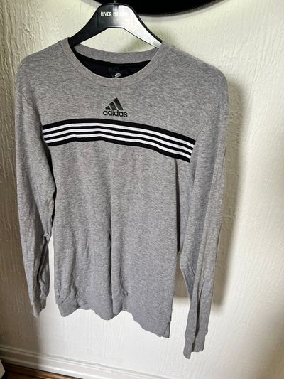 Adidas Grey Long Sleeve Sweatshirt medium