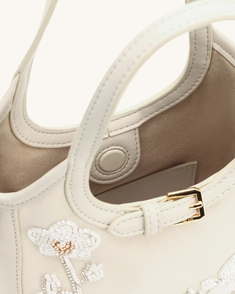 Immagine di White Handbag With Floral Bead Embroidery 3