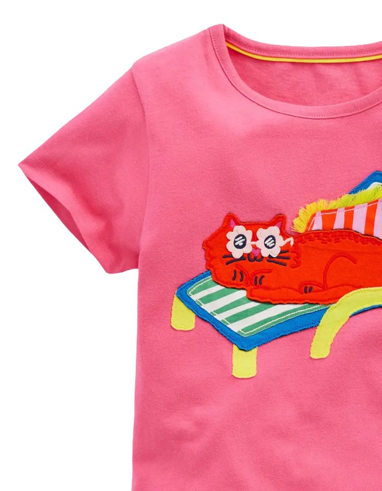 Mini Boden Girls Short Sleeve Applique Cotton T-Shirt Pink Lounge Cat imagen 2