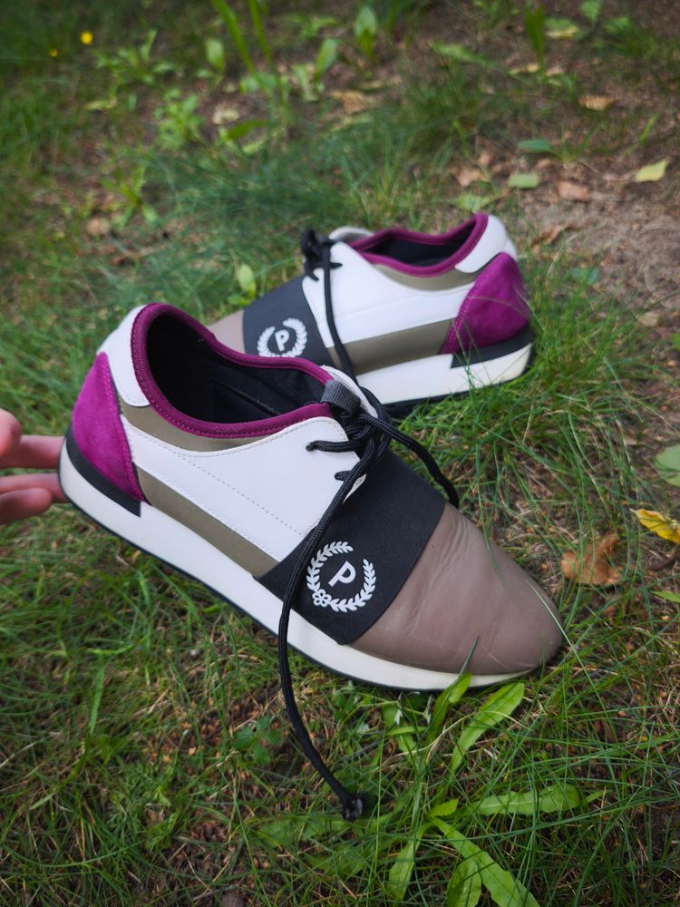 Multicolor Casual Sneakers
