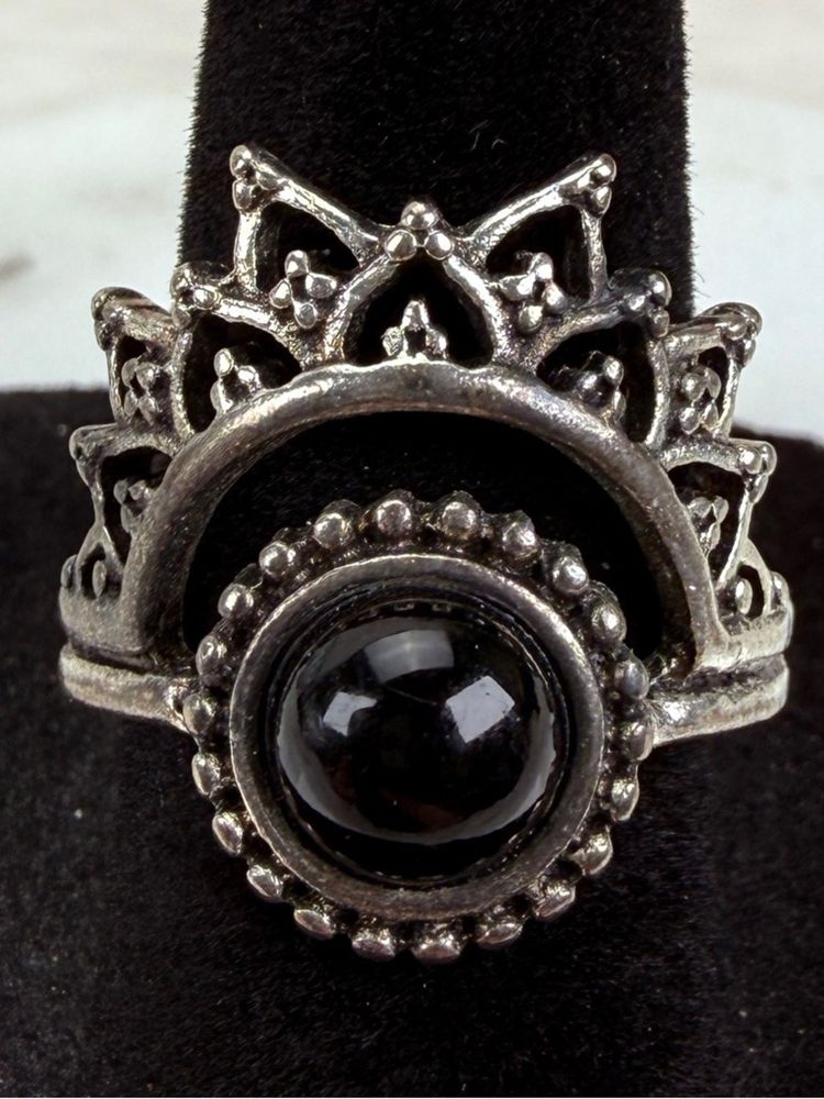 Silver Ring With Black Stone imagen 1