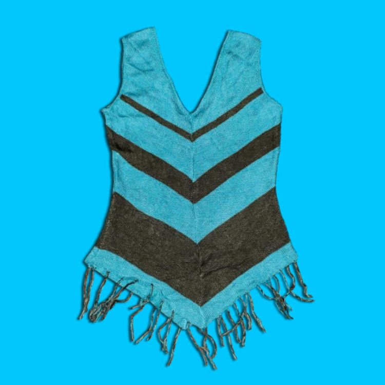 * BOHO BAMBOO TRADERS V-NECK KNIT TOP*