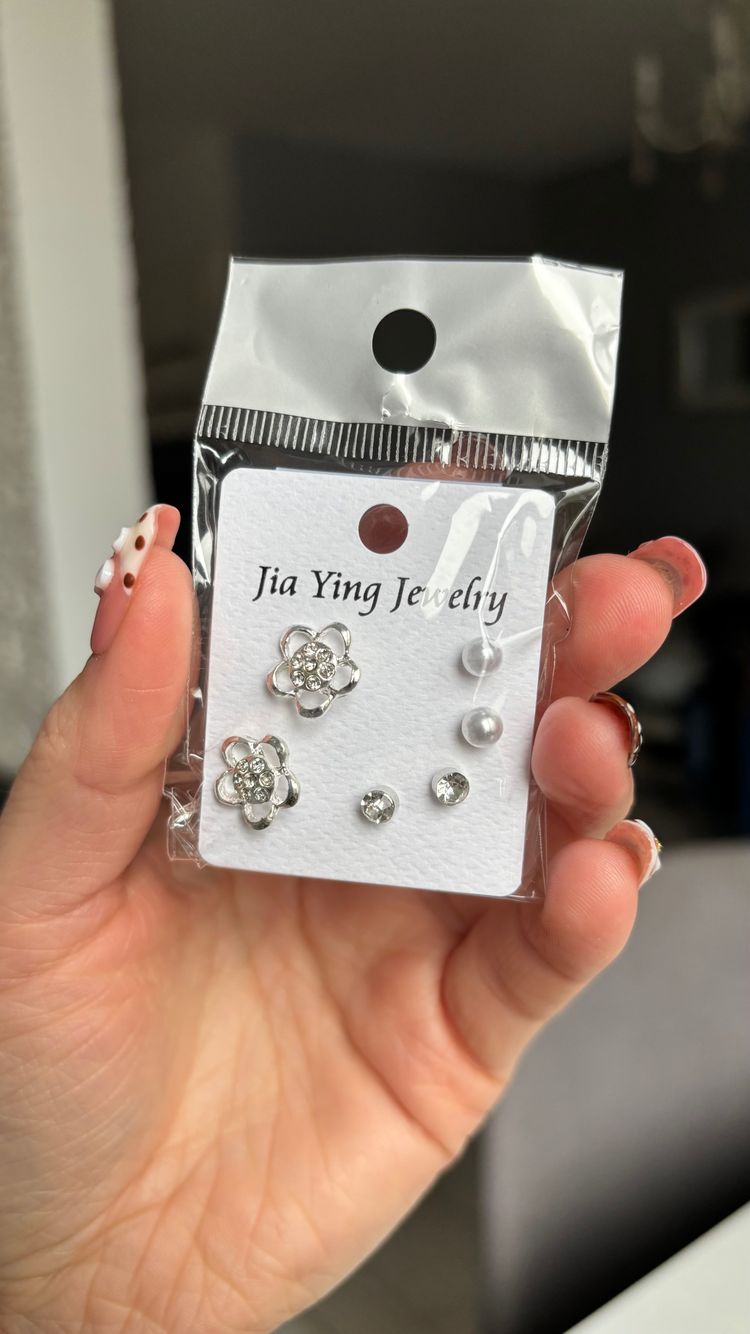 Earring Set image 1