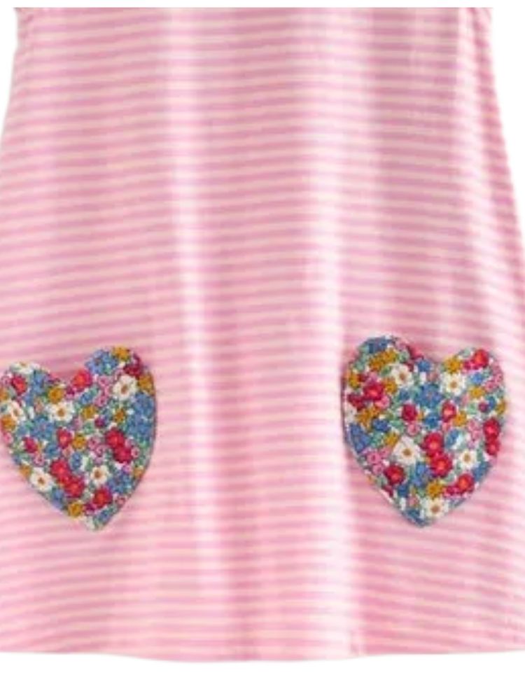 Mini Boden Girls Heart Pocket Frill Tunic In Pink obraz 3
