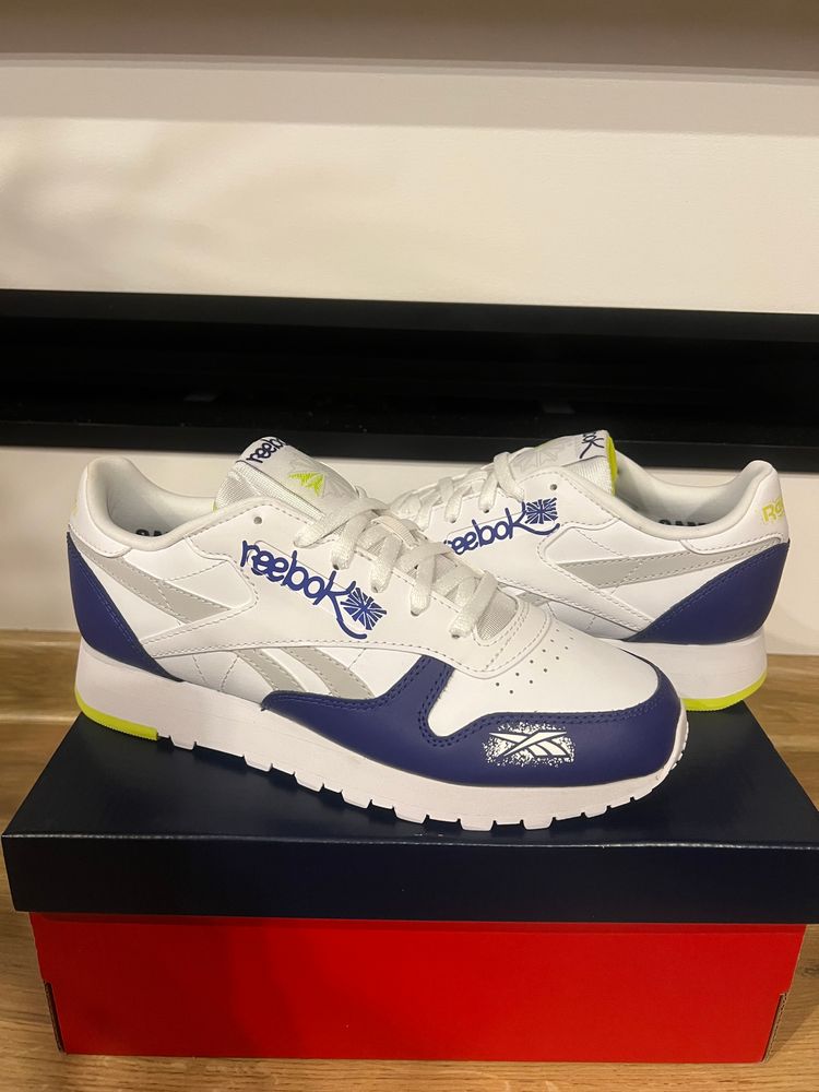 Reebok Reebok White And Blue Sneakers product image