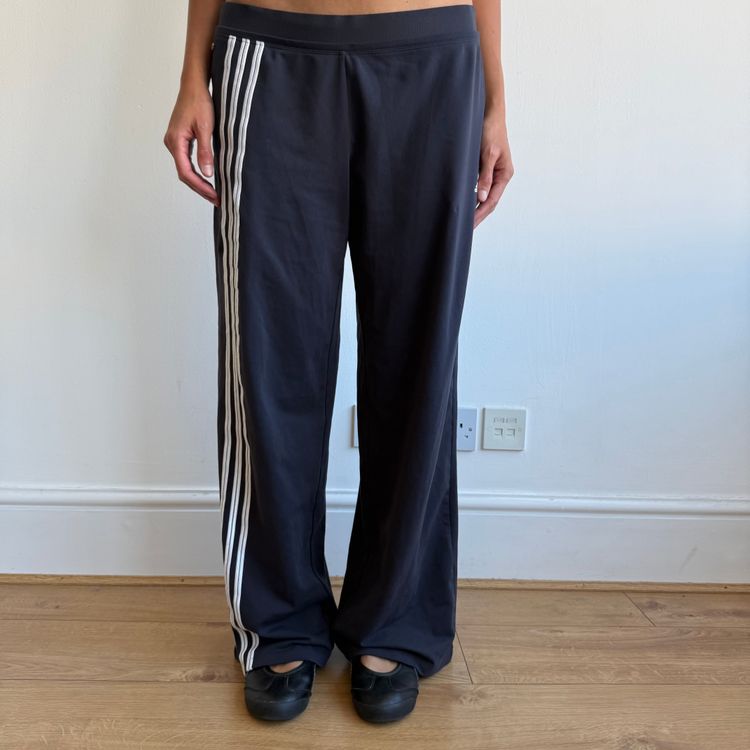 Navy Adidas 3 stripe wide leg yoga pants - Size L image 10
