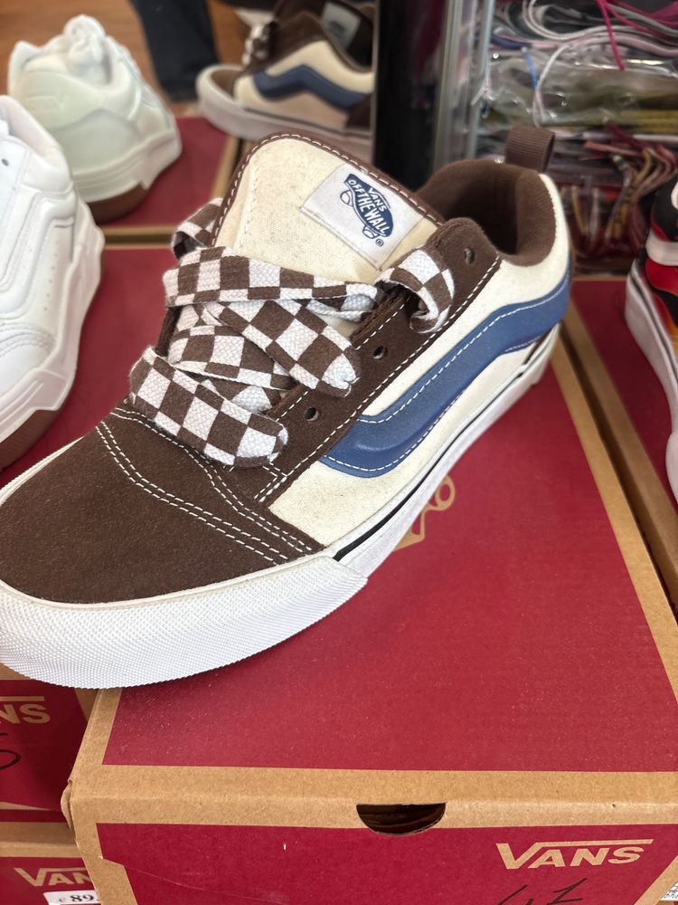 Vans Low-Top Sneakers image 1