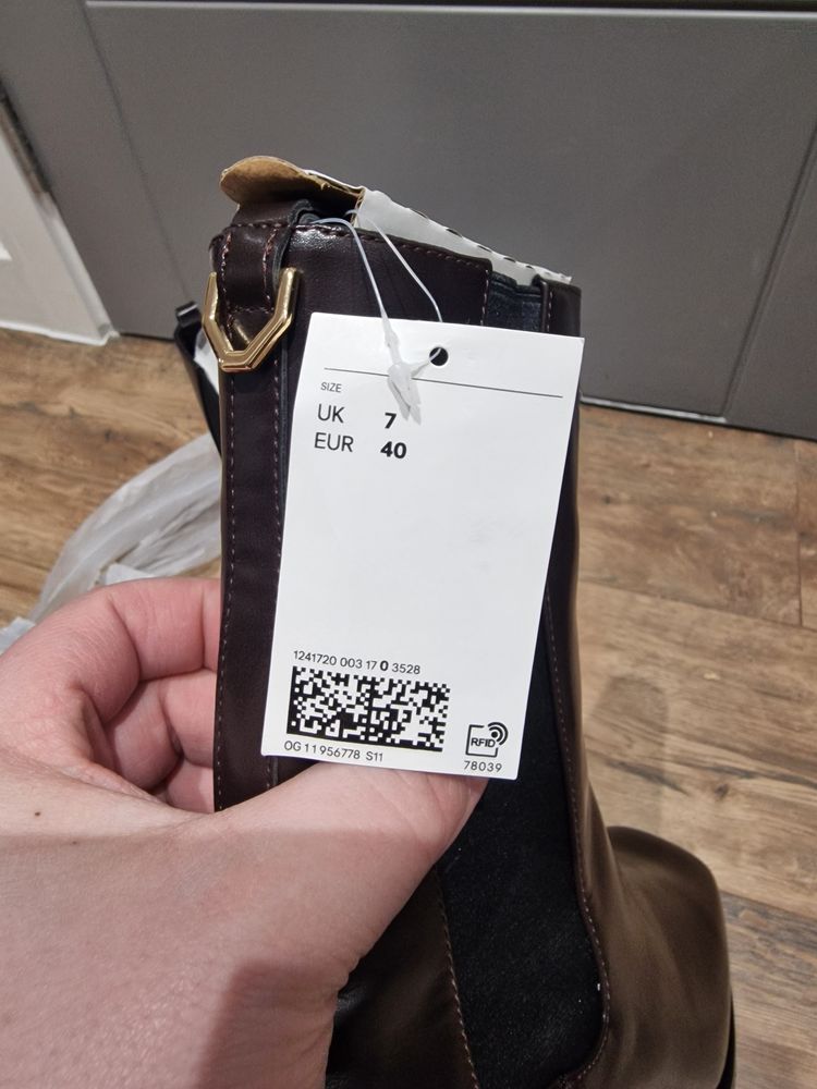H&M Boots Size 7 image 3