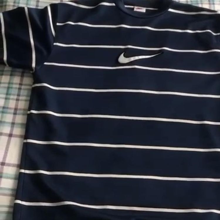 Nike Private listing Nike tee product image