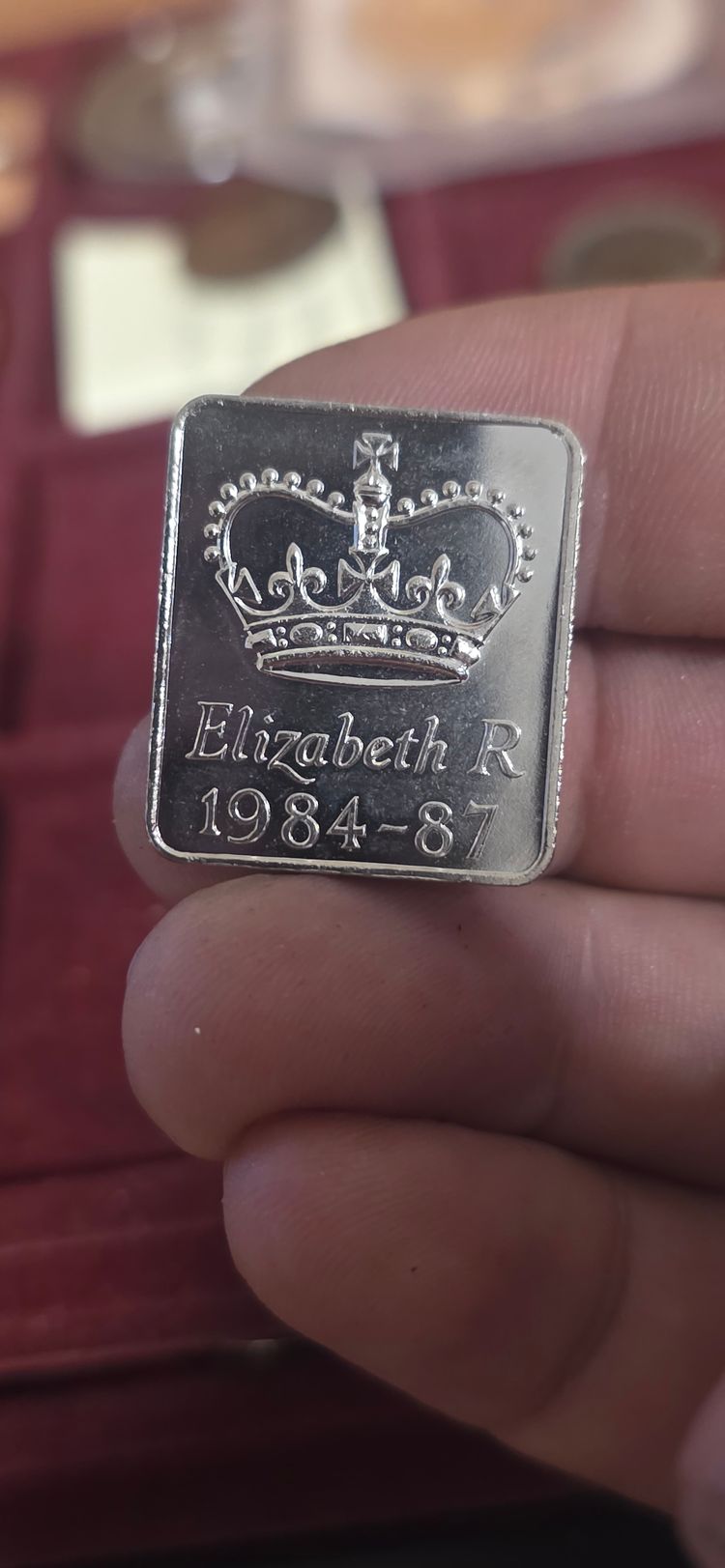 Royal Mint Commemorative Silver Bar £4 9