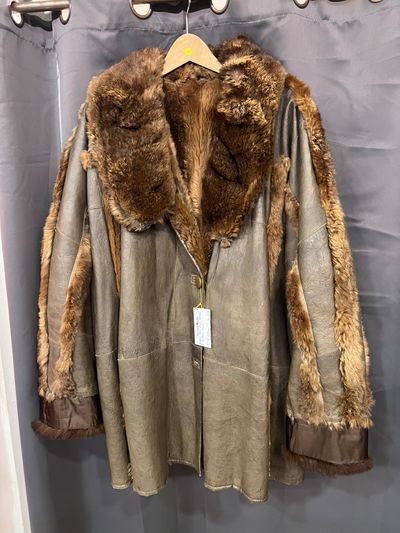Cappotto in pelliccia e pelle vintage reversibile taglia 46