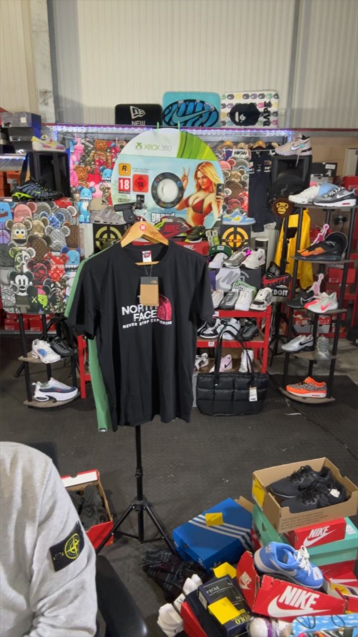 The North Face THE NORTH FACE T SHIRT SIZE MEDIUM product image