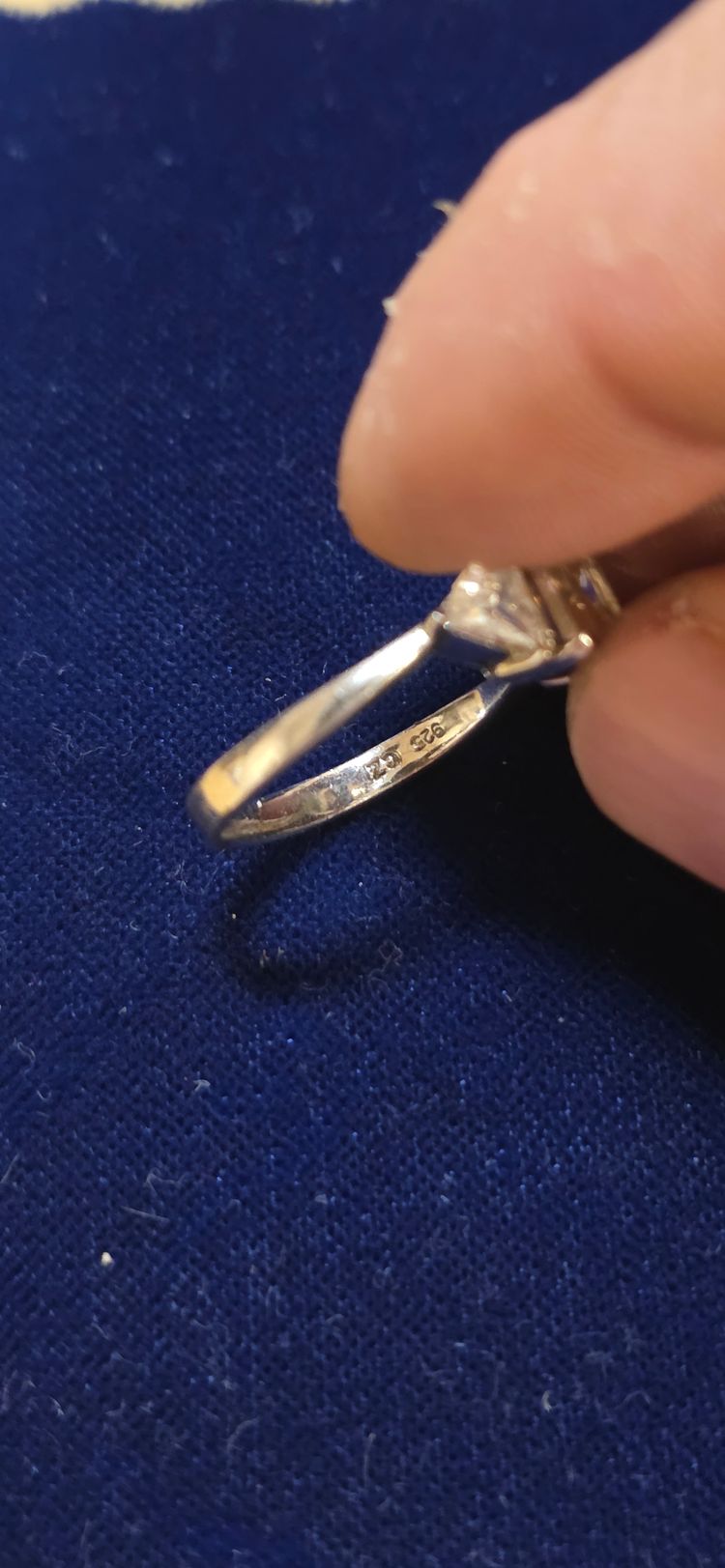 £20,  925 sterling silver ring set with C.Z  image 5