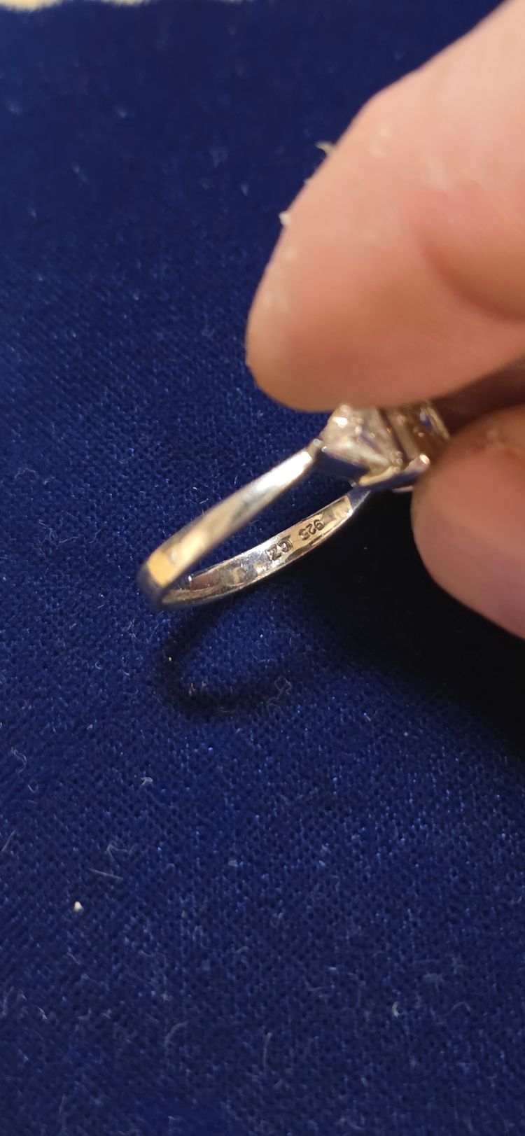£20,  925 sterling silver ring set with C.Z  image 4