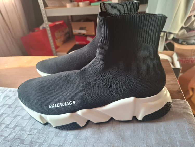 balenciaga uk 7