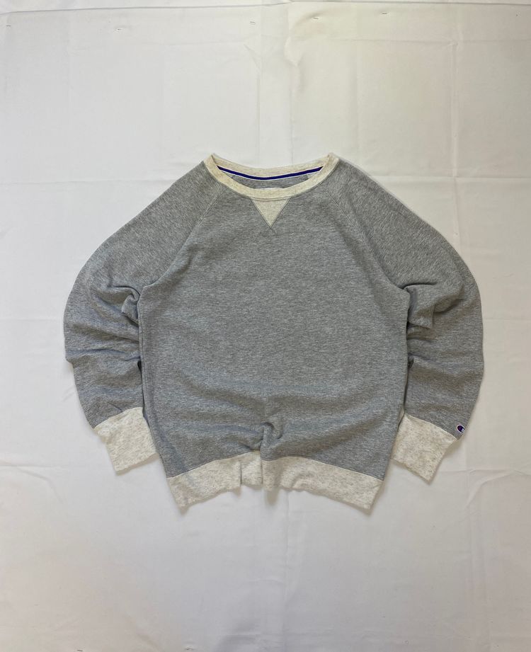 Champion Two-Tone Raglan Crewneck Sweatshirt - Grey (M) image 1