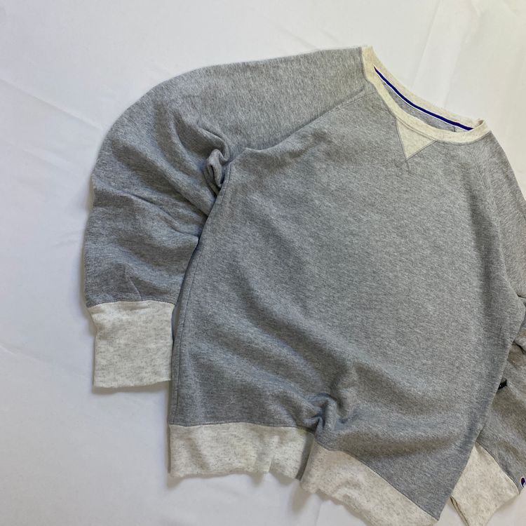 Champion Two-Tone Raglan Crewneck Sweatshirt - Grey (M) image 3