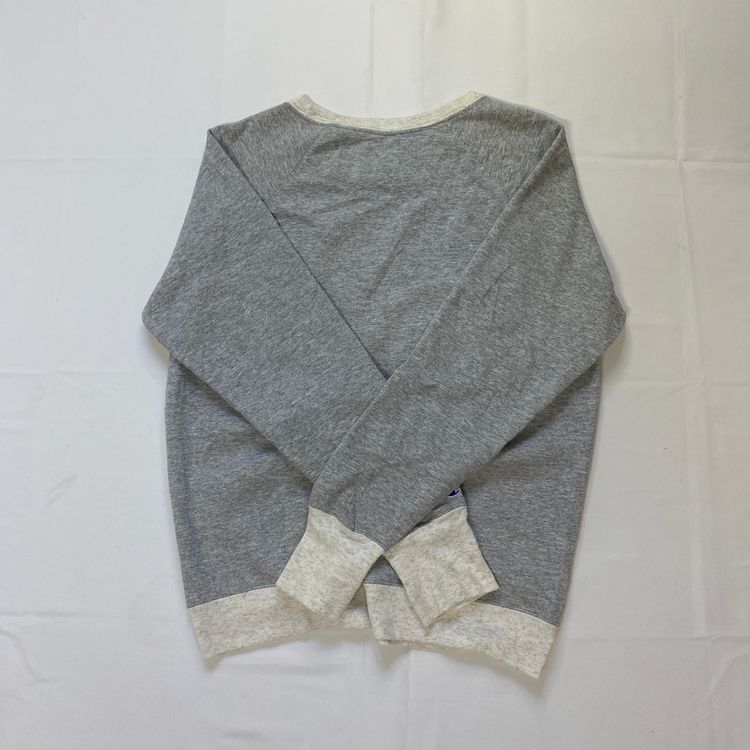Champion Two-Tone Raglan Crewneck Sweatshirt - Grey (M) image 4