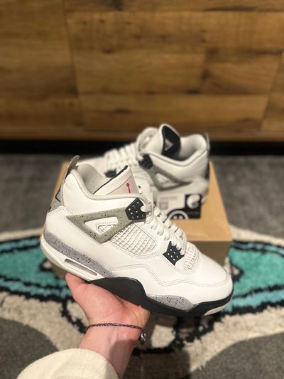 Nike Air Jordan 4 “White Cements” U.K. 9