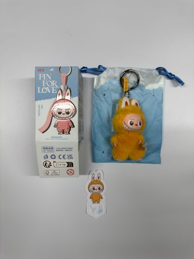 Labubu Pin For Love (Y)