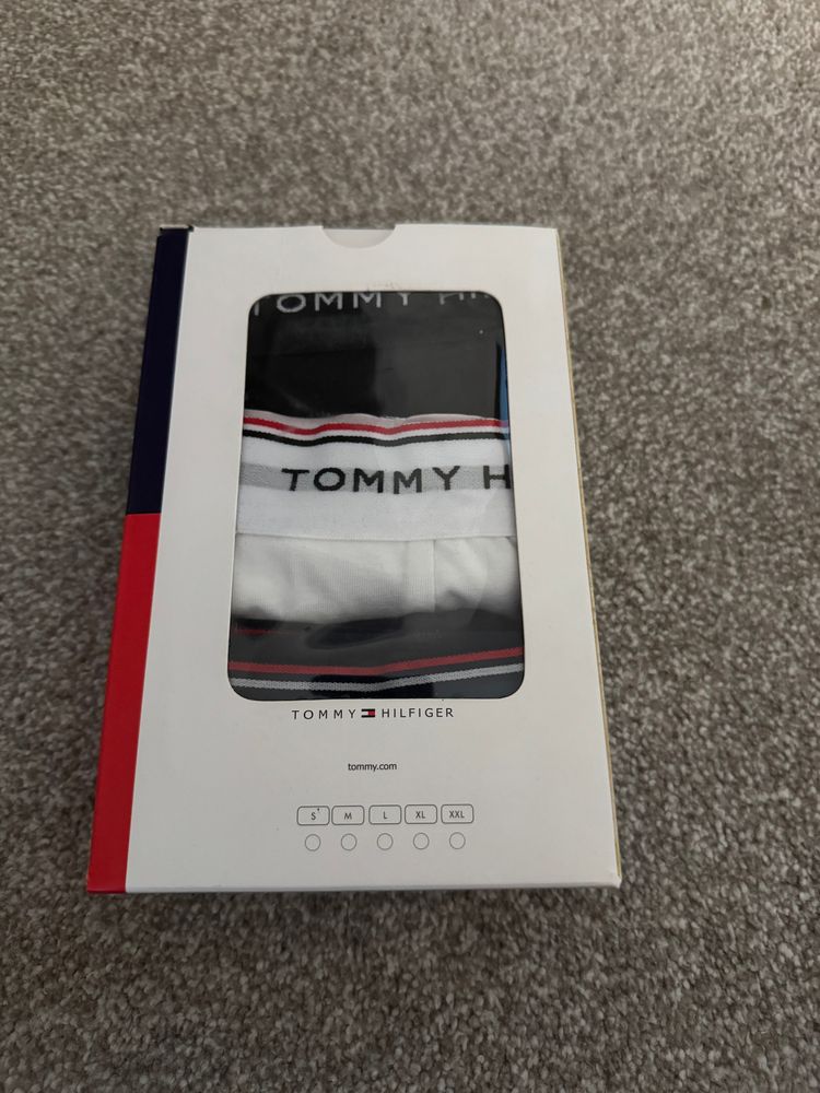 Tommy Hilfiger Tommy Hilfiger Cotton Stretch Trunk 3 Pack Size Medium RRP £34 imagen del producto