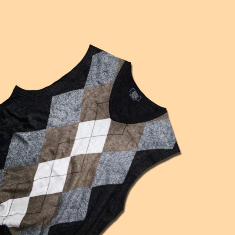 * DOCKERS ARGYLE PATTERN SWEATER VEST * image 2