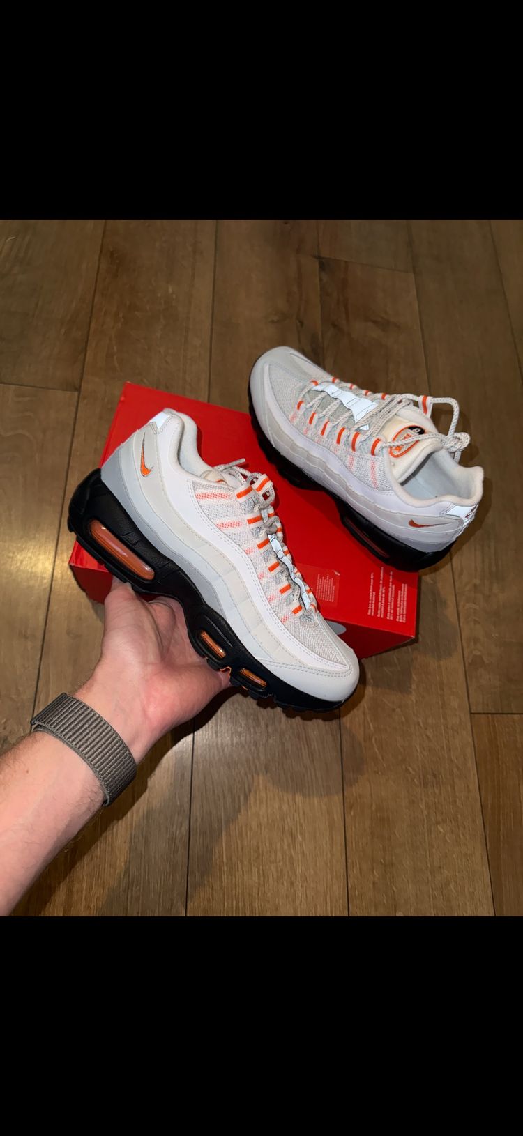 Nike Nike Air Max 95 WOLF GREY/SAFETY ORANGE GRIS LOUP/ORANGE SECURITE product image