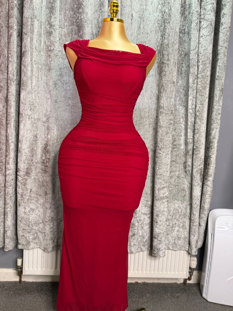 Red Ruched Sleeveless Evening Dress image 2