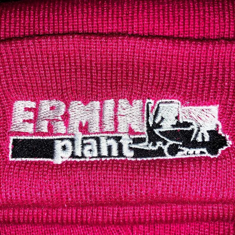 * EMBROIDERED PINK BEANIE * 2