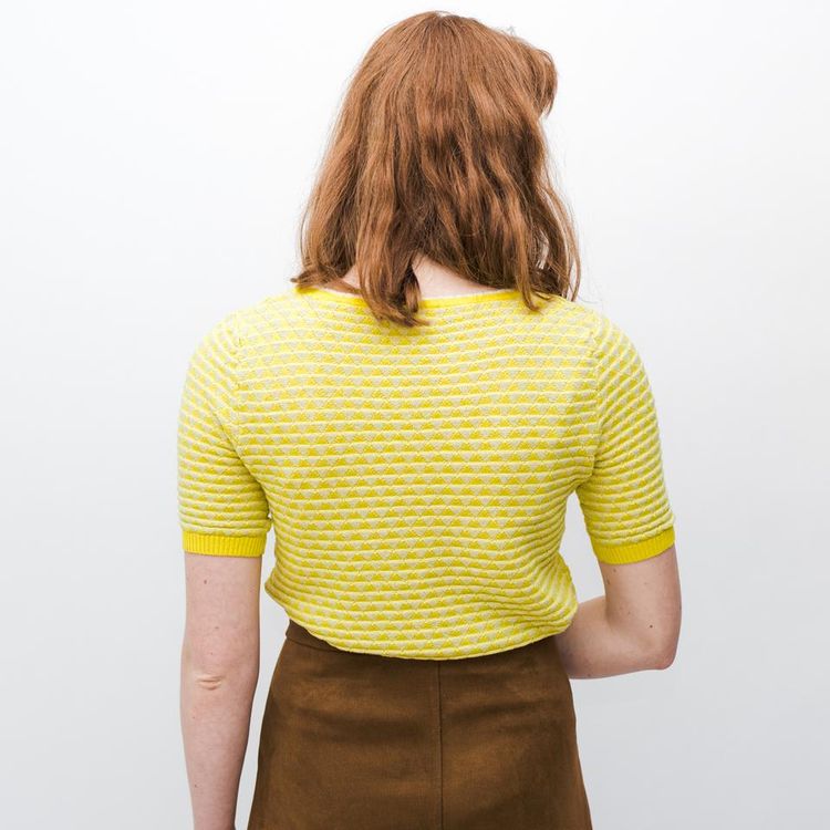 Vintage 90s stretchy cute short-sleeve top in yellow image 2