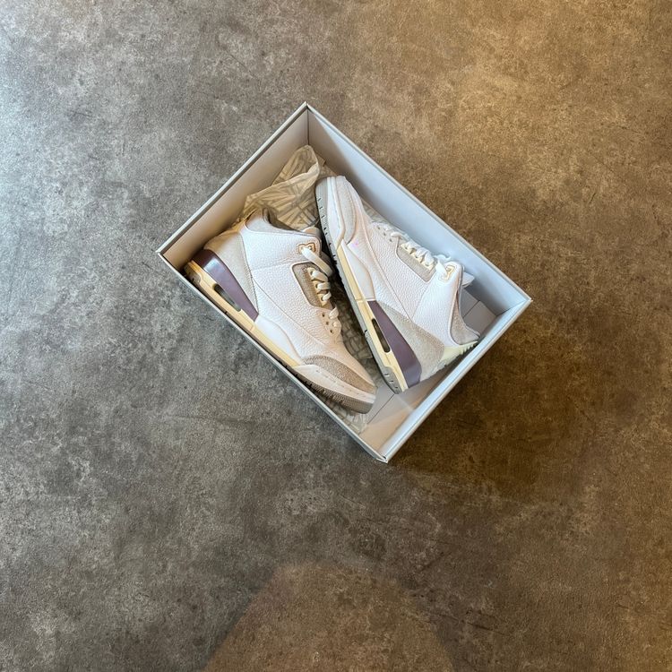 Jordan 3 Retro SP A Ma Maniére (Women's) Taglia 40.5 (Usato)