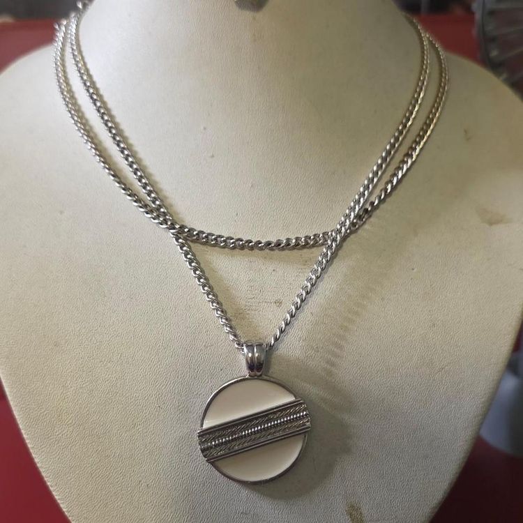 Silver-Tone Round Pendant Necklace With Chain image 1