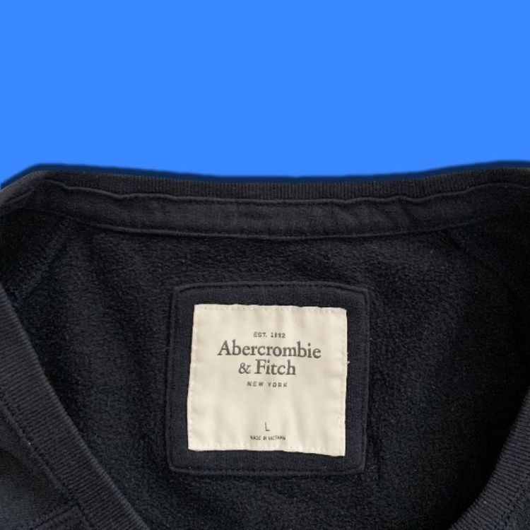 * EMBROIDERED ABERCROMBIE & FITCH CREWNECK* image 4