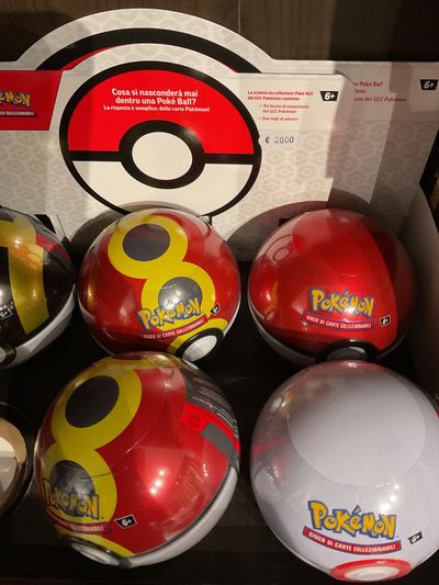 Pokémon Collectible Poké Balls Set