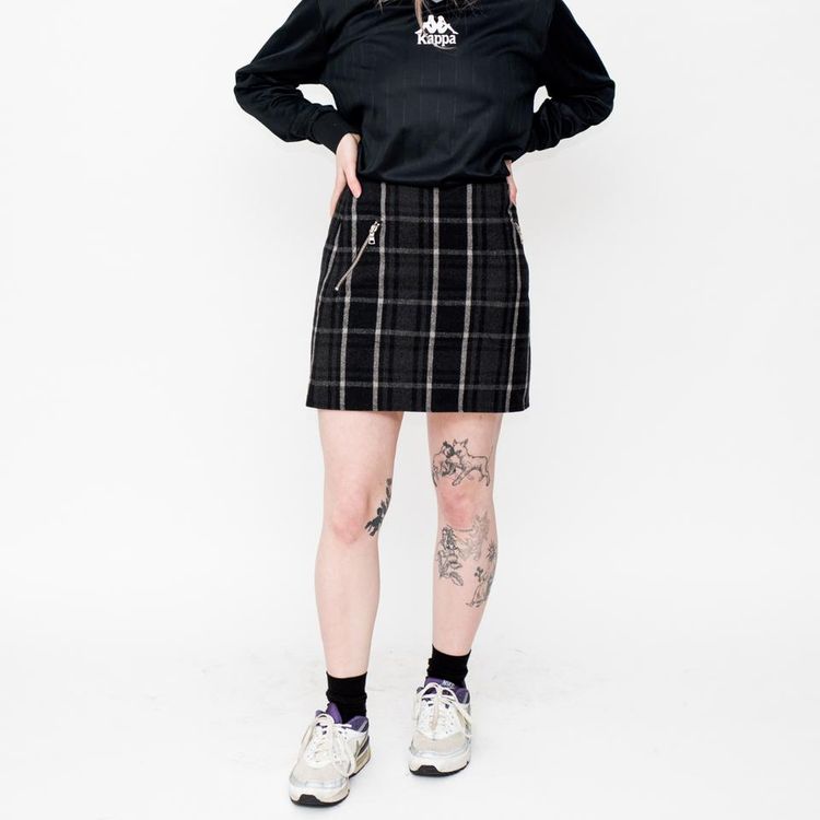 Vintage Y2K GAP plaid skirt in black / grey
