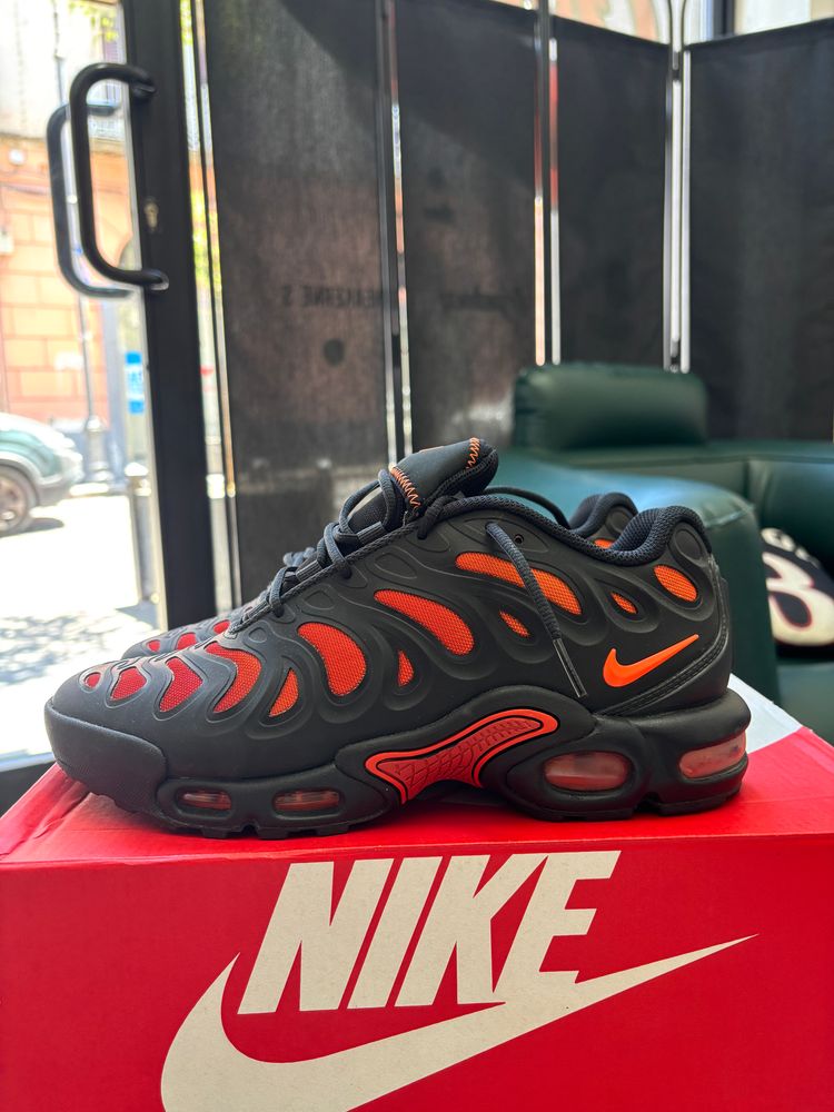 Nike Air Max Plus Drift Red Dragon image 4