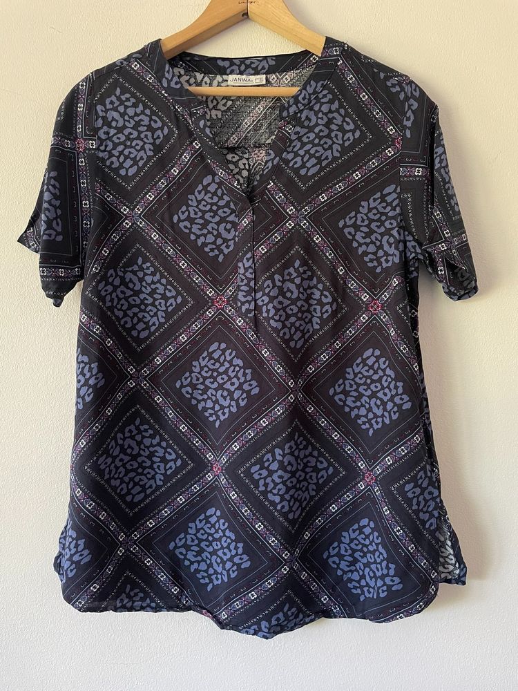 Janina Women's Short Sleeve Top image 1