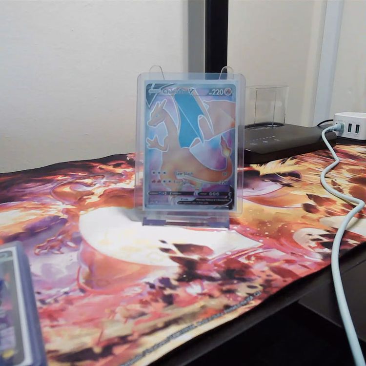 Pokemon Pokemon Charizard v SWSH050 product image