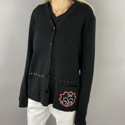 Vintage iceberg vest top and cardigan black with Maggie 2