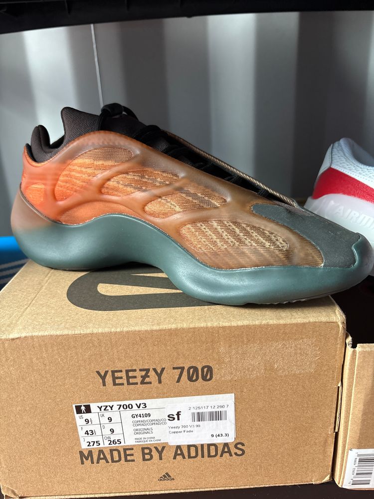 Yeezy 700 image 1