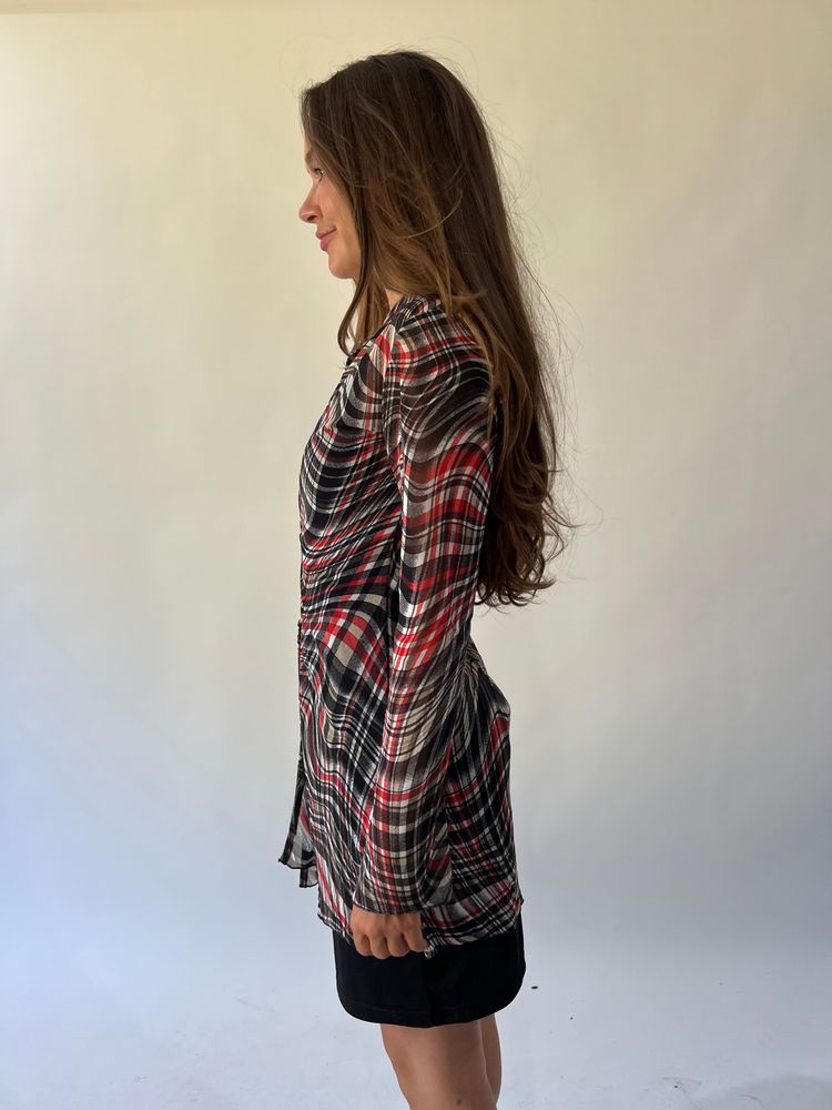 Immagine di back to school drop | medium/small black and red plaid sheer dress 4